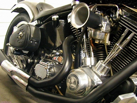 1_engine.jpg